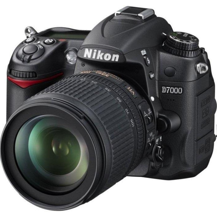 Camara Digital Profesional Reflex Nikon D7000 + Lente 18-105m